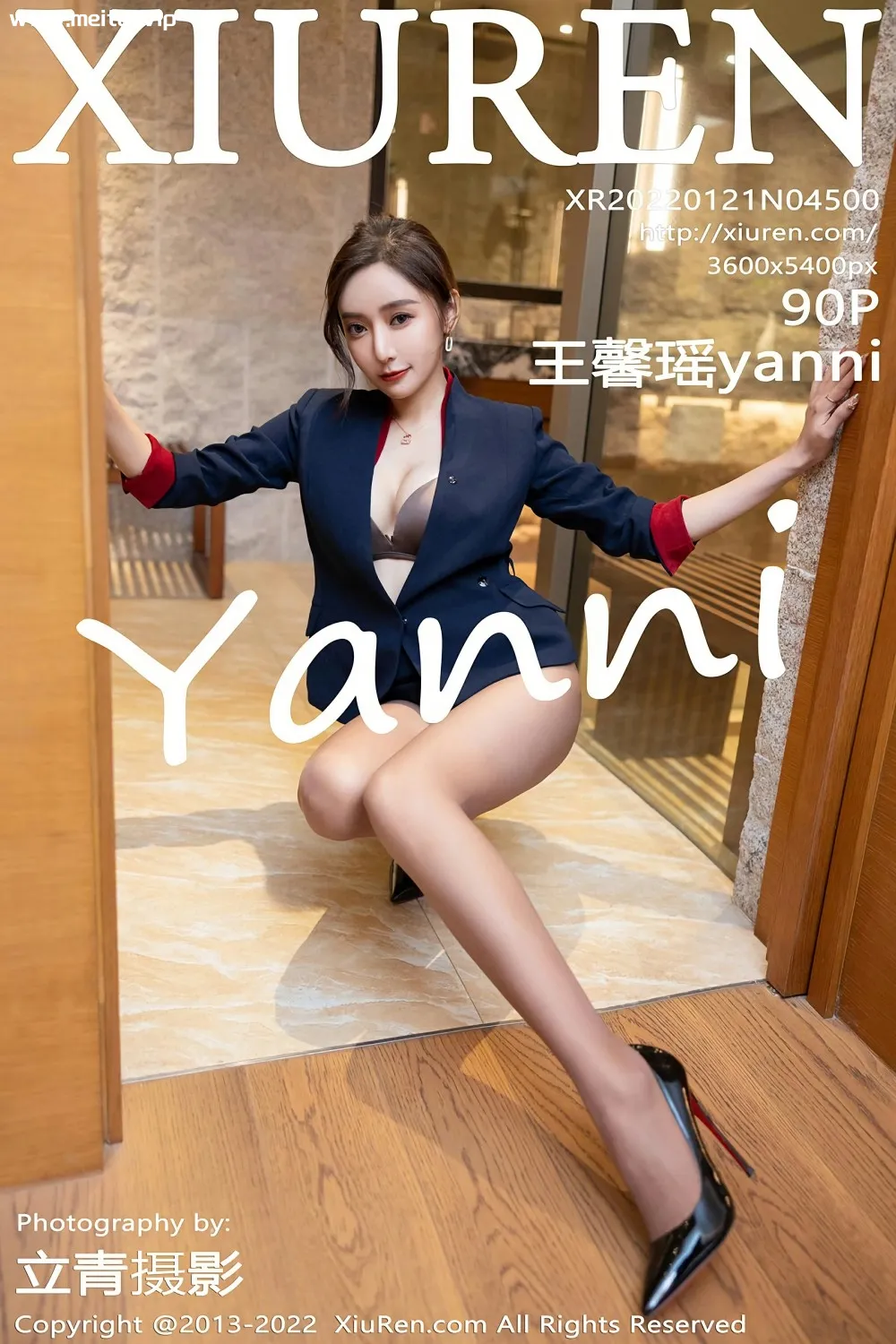 [XiuRen秀人网] 2022.01.21 No.4500 王馨瑶yanni 灰色内衣诱人丝袜 性感写真 [90+1P]-美腿之家