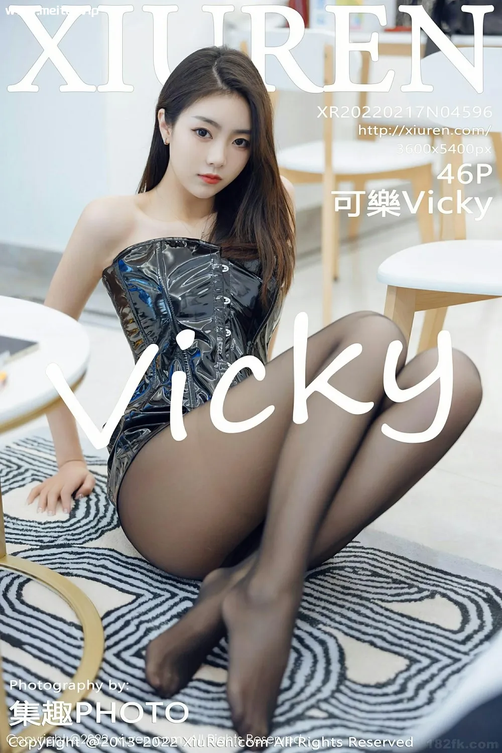 [XiuRen秀人网] 2022.02.17 No.4596 可樂Vicky 苗条身段 性感写真 [46+1P]-美腿之家