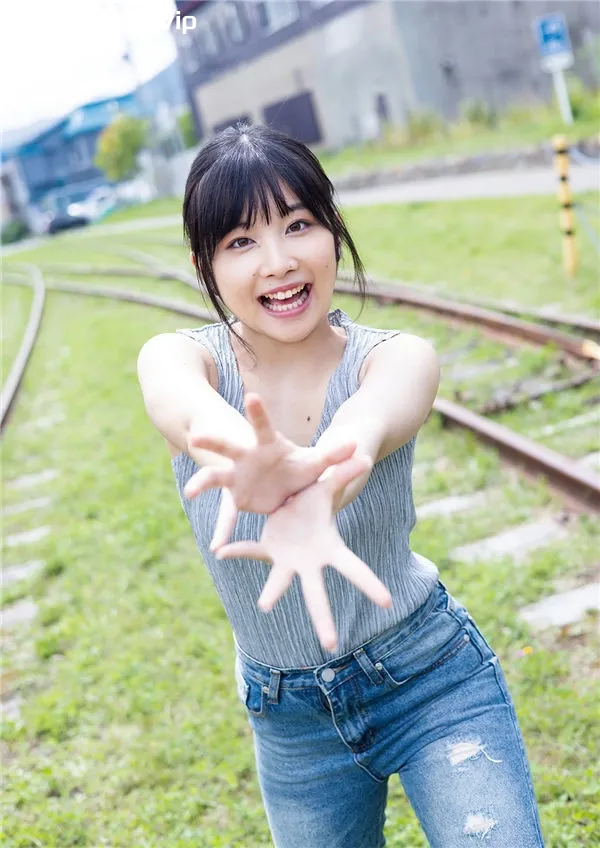 岬なこ1ST写真集《なこのとなり》高清全本[131P]-美腿之家
