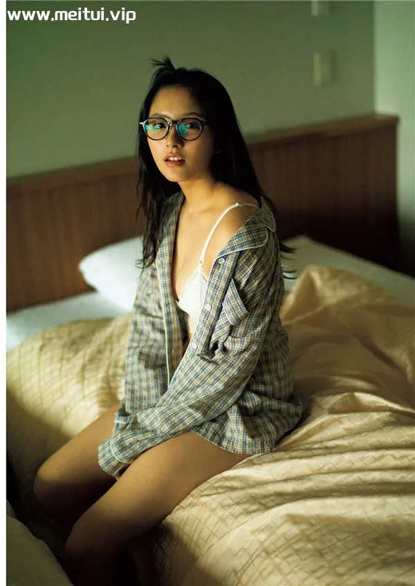 大和田南那写真集《Private》高清全本[104P]-美腿之家