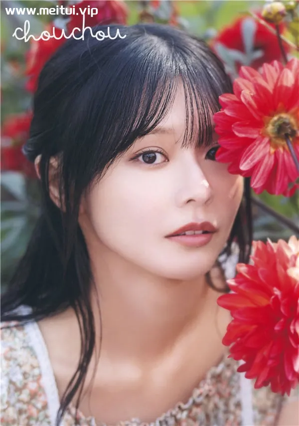 椛岛光1ST写真集《chouchou》高清全本[99P]-美腿之家