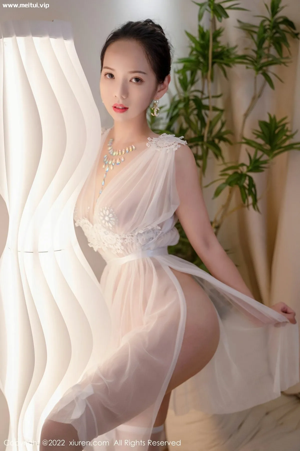[XiuRen秀人网] 2022.08.15 No.5434 大美妞儿 性感写真 [62+1P]-美腿之家