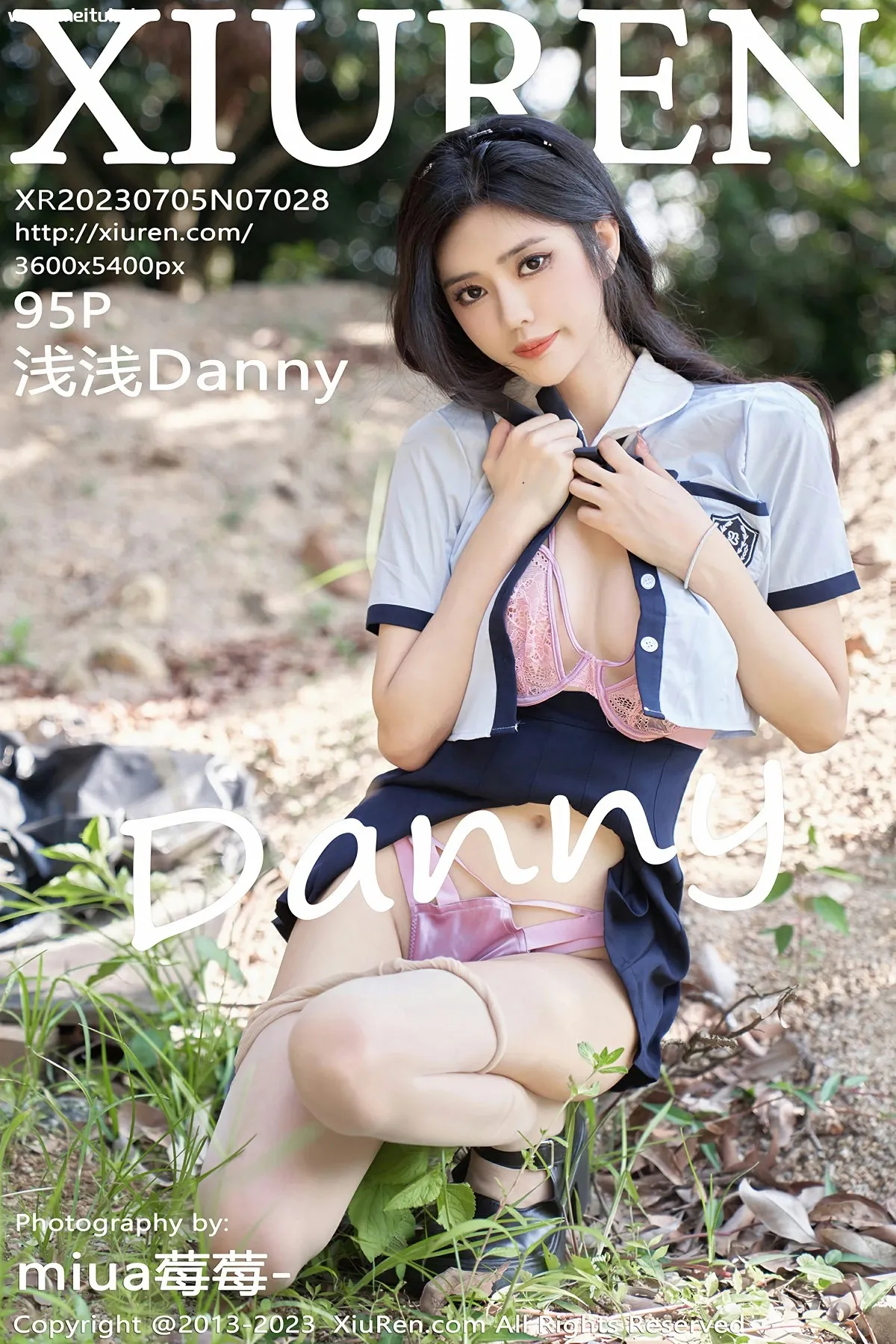 [XiuRen秀人网] 2023.07.05 No.7028 浅浅Danny Jk粉色薄纱蕾丝情内衣 性感写真 [95+1P]-美腿之家
