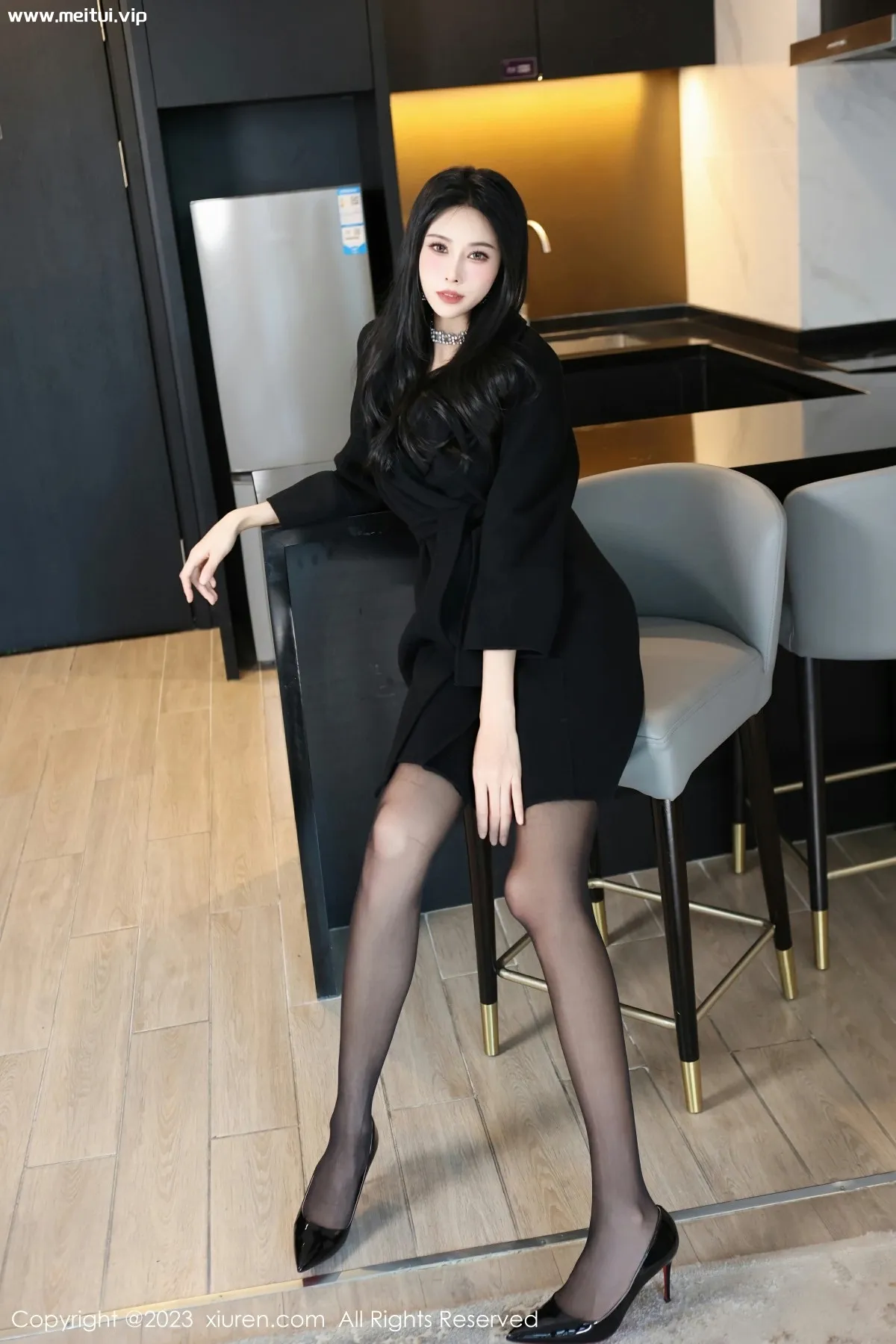 [XiuRen秀人网] 2023.12.12 No.7797 草莓mm 黑色薄纱内衣 性感写真 [70+1P]-美腿之家