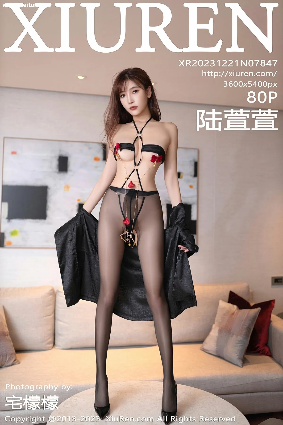 [XiuRen秀人网] 2023.12.21 No.7847 陆萱萱 黑色情趣服饰 魅惑黑丝 性感写真 [80+1P]-美腿之家