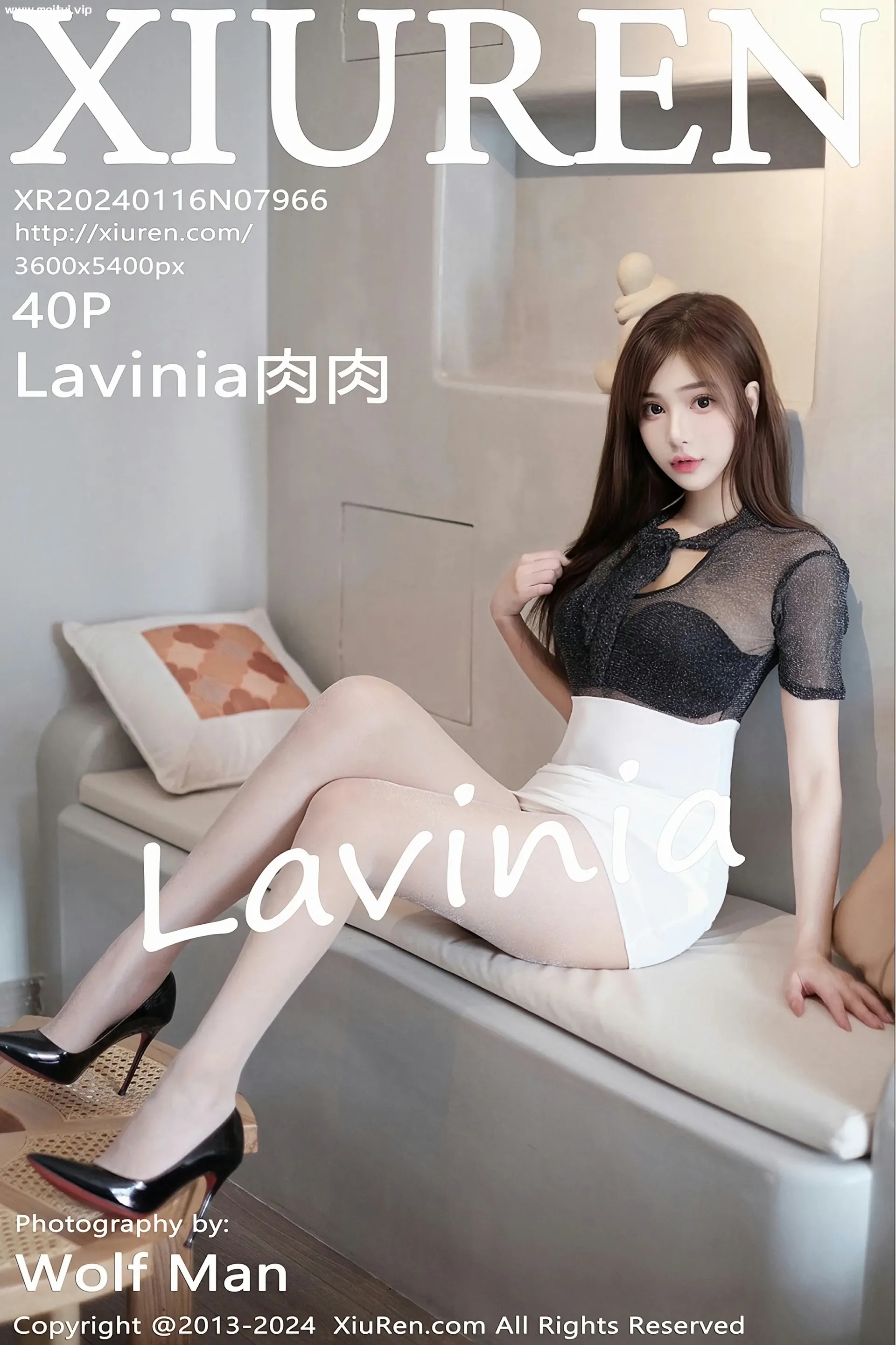 [XiuRen秀人网] 2024.01.16 No.7966 Lavinia肉肉 诱人原色丝袜 性感写真 [40+1P]-美腿之家