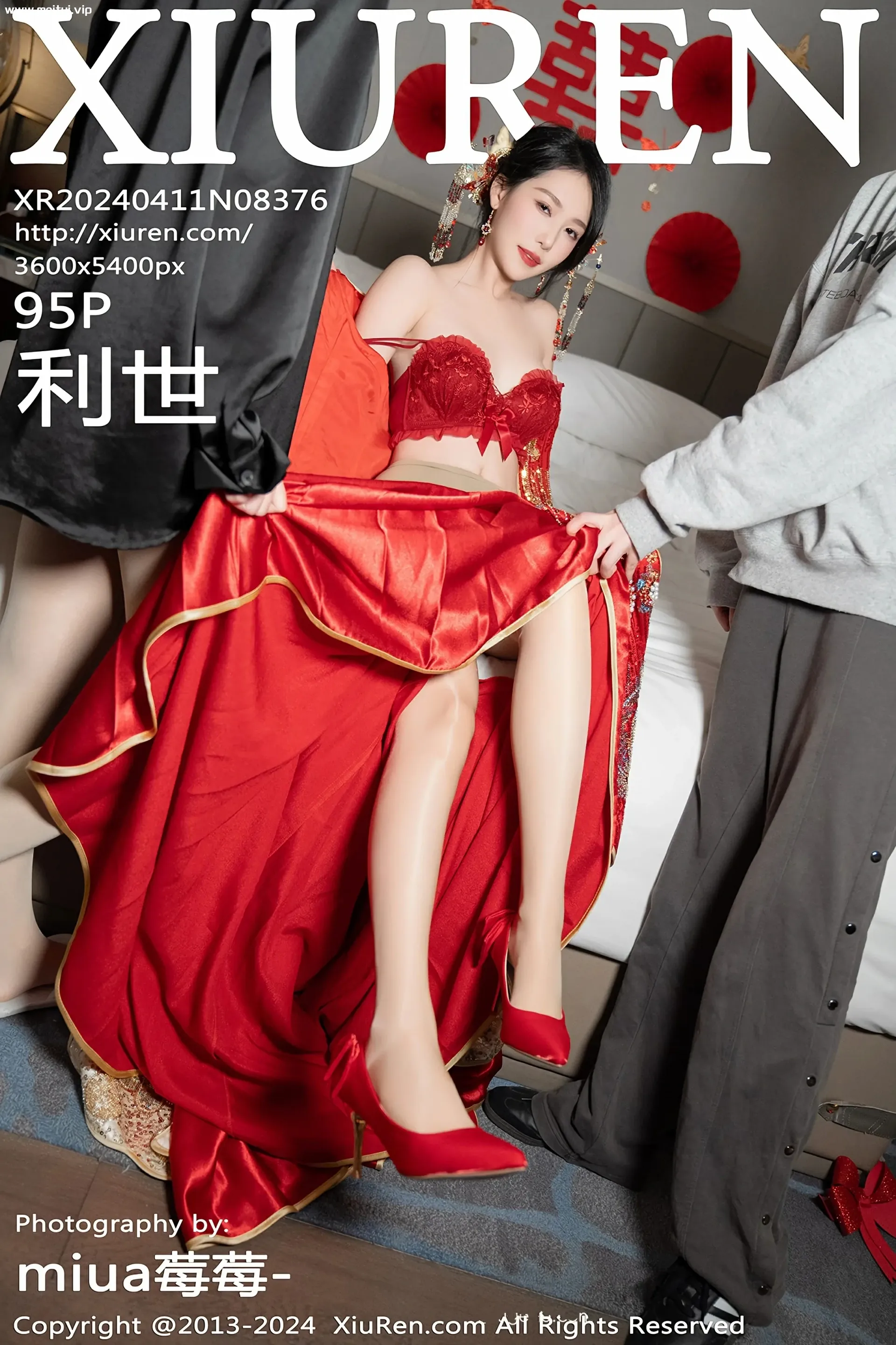 [XiuRen秀人网] 2024.04.11 No.8376 利世 红色婚服 新婚之夜主题 性感写真 [95+1P]-美腿之家