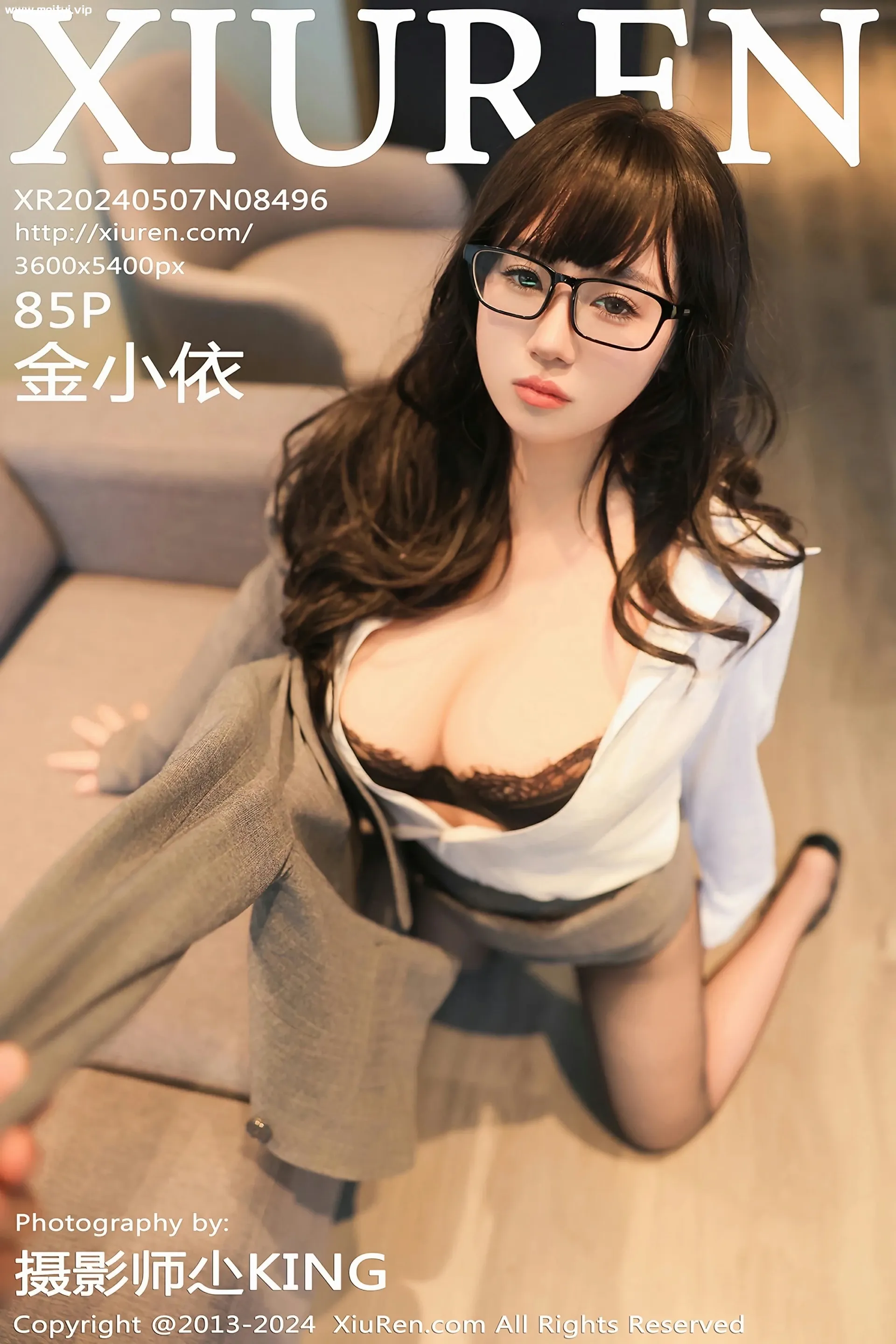 [XiuRen秀人网] 2024.05.07 No.8496 金小依 灰色职业装 魅惑黑丝 性感写真 [82+1P]-美腿之家
