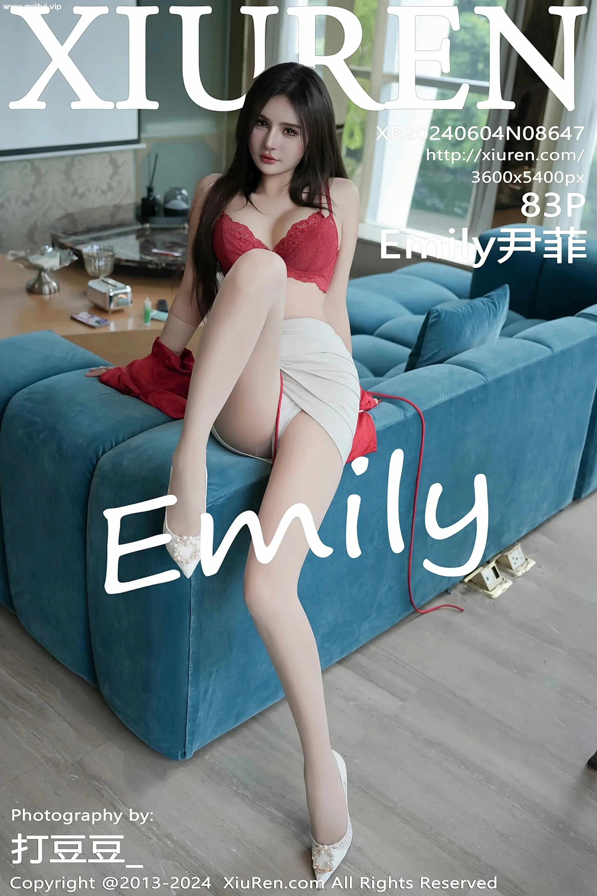 [XiuRen秀人网] 2024.06.04 No.8647 Emily尹菲 红色上衣 白色短裙 性感写真 [83+1P]-美腿之家