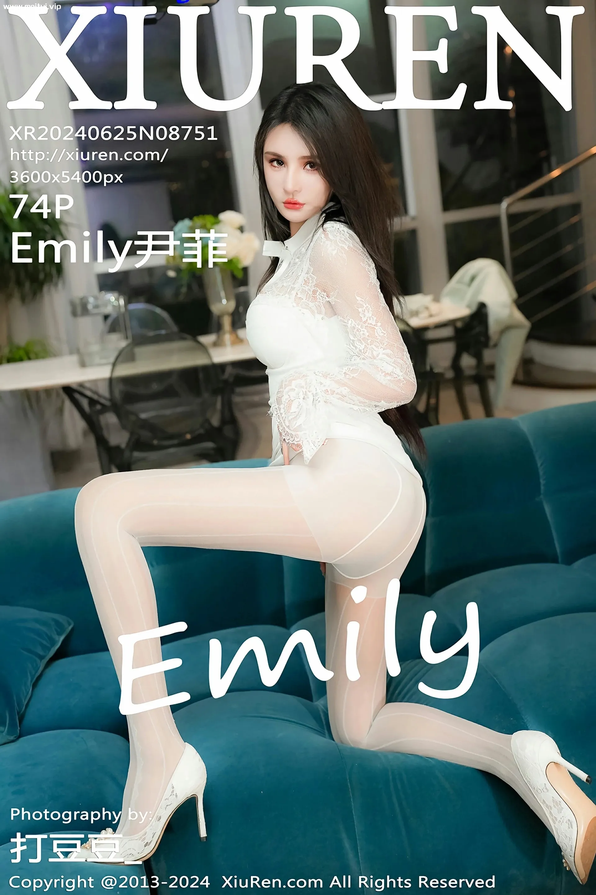 [XiuRen秀人网] 2024.06.25 No.8751 Emily尹菲 白色连衣裙 诱人白丝 性感写真 [74+1P]-美腿之家