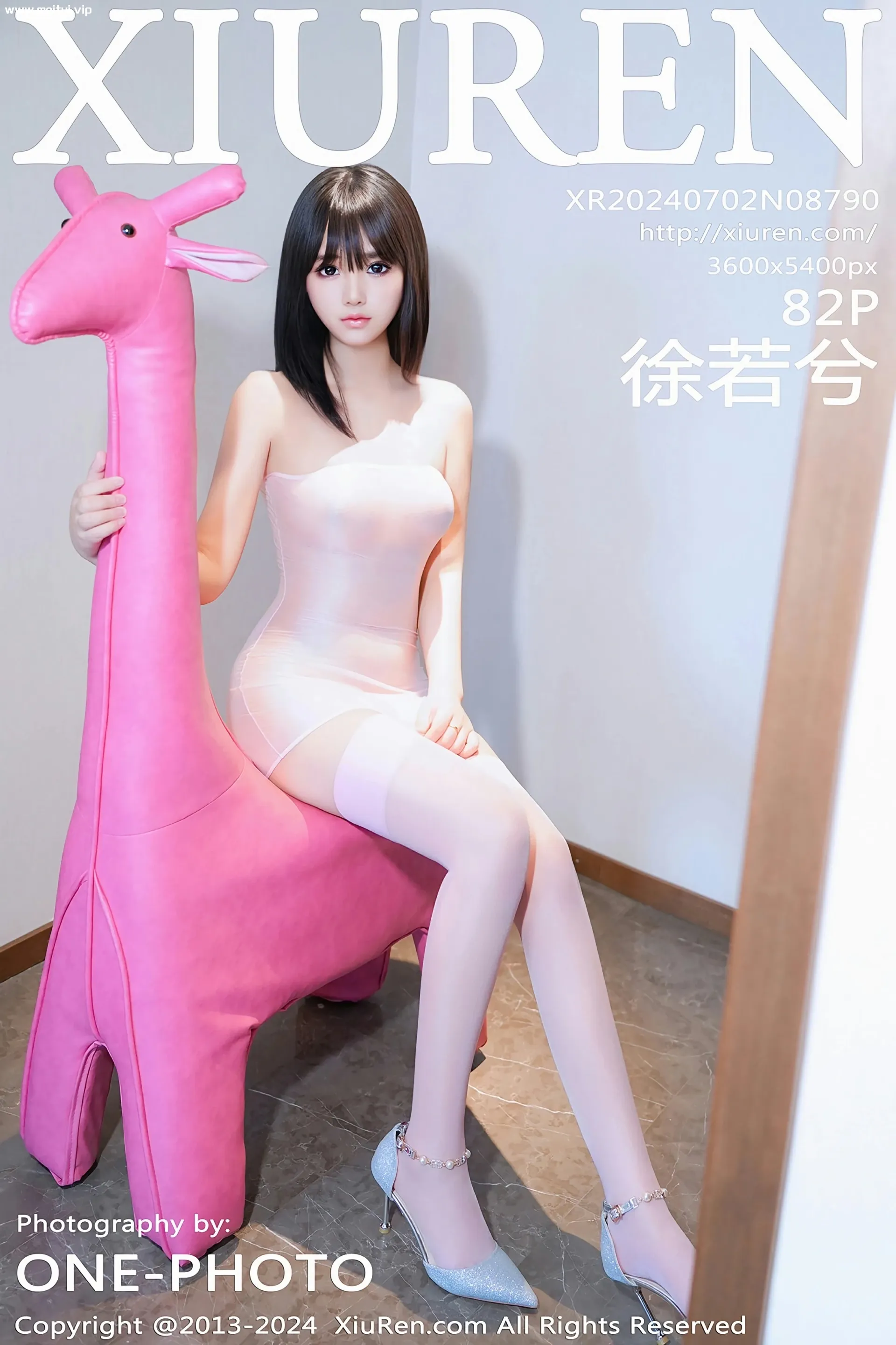 [XiuRen秀人网] 2024.07.02 No.8790 徐若兮 粉色连体丝袜 性感写真 [82+1P]-美腿之家