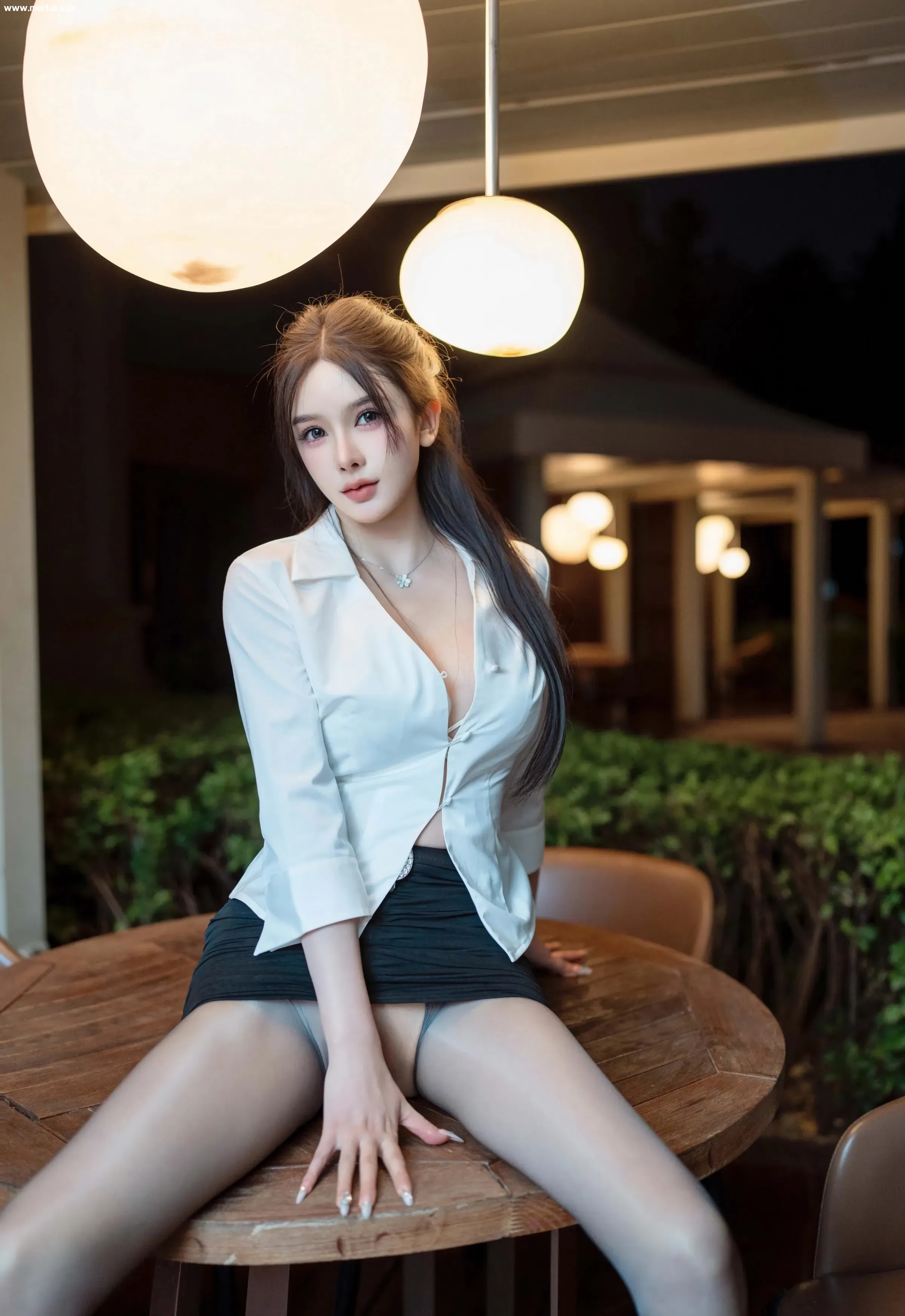 [XINGYAN星颜社] 2025.09.26 VOL.406 李丽莎 白色衬衫 魅惑黑丝 性感写真 [66+1P]-美腿之家
